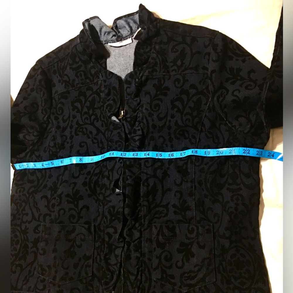 TANTRUMS Denim Jacket w/ruffles & flocking - Picture 14 of 15